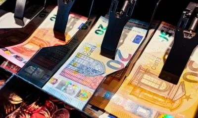 Еврото стои стабилно над прага от 1,16 долара