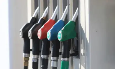 Собственик на бензиностанция: Горивата поевтиняват, но това не се отразява на потреблението