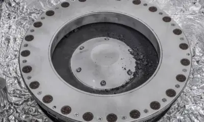 НАСА: В пробата от астероида Бену има вода и въглерод – елементите на живота на Земята (СНИМКИ)