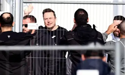 Мъск посети завода на Tesla край Берлин
