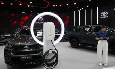 Toyota съкращава производството на автомобили изнасяни за Близкия изток