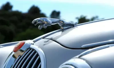 Jaguar ще произведе само един автомобил с ДВГ до края на годината