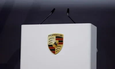 Porsche и Mercedes със спад в продажбите