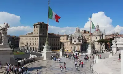 Работещите в сектора на търговията и туризма в Италия стачкуват
