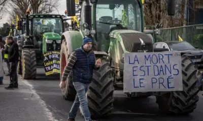 Фермерските протести във Франция блокираха Париж