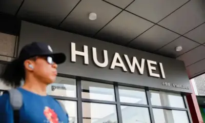 Обискират френските офиси на Huawei – китайската компания е обект на разследване в страната