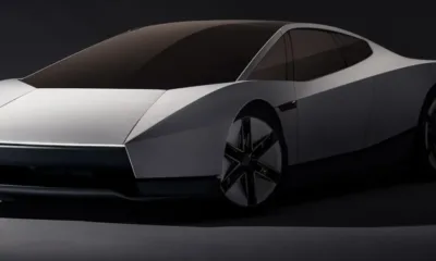 Tesla представи своя нов Roadster