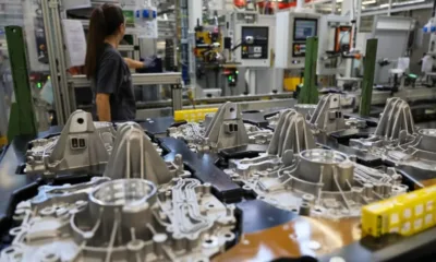 Германският износ расте, но спада индустриалното производство