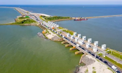 Засушаване и солена вода разклащат вековната защита на Нидерландия