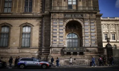 Френската полиция задържа двама заподозрени за кражбата на бижута от Лувъра