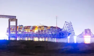 Мост в Балтимор се срути, след като в него се удари контейнеровоз (СНИМКИ)