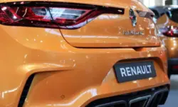 Renault отчете ръст на продажбите на автомобили през първото полугодие
