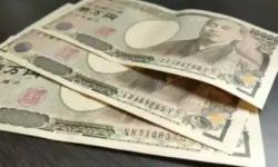 Японската йена достигна 38-годишно дъно спрямо долара