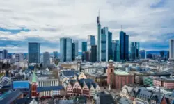 Пазарът на имоти в Германия: Ръст на цените на наемите на фона на спад на цените на продажбите
