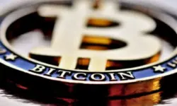 Приближавайки се до рекорден връх: Bitcoin достигна близо 73 000 долара 