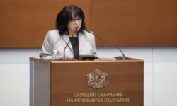 Петкова: България трябва да отговаря на критериите, за да поискаме конвергентен доклад