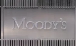 Moody's повиши кредитния рейтинг на Гърция, вече е извън рисковата зона