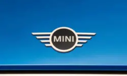 Показаха новият MINI Cooper с 5 врати (СНИМКИ)