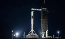 Фалстарт: НАСА и SpaceX отложиха мисията за прибирането на блокираните на МКС астронавти (СНИМКИ + ВИДЕО)