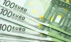 Еврото се задържа под прага от 1,09 долара