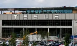 Въпреки протестите: Tesla разширява производствената си база край Берлин