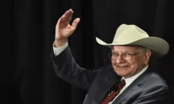 Уорън Бъфет се пенсионира: Милиардерът се оттегля от ръководството на Berkshire Hathaway до края на годината