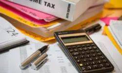 Икономист: Махайте плоския данък и тавана на осигуровките