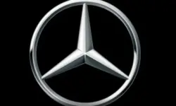 Музеят на Mercedes-Benz посреща 13-милионният си посетител (СНИМКИ)