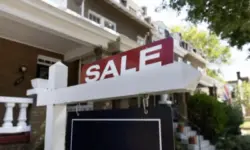 Скъпите ипотеки свалиха продажбите на новопостроени жилища в САЩ до шестмесечно дъно