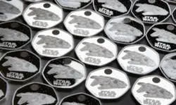 Пуснаха нова серия монети на „Междузвездни войни“ (СНИМКИ)