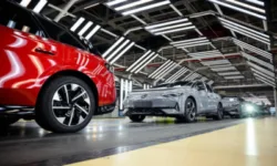 Moody's понижи кредитния рейтинг на Volkswagen