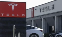 Срив за Tesla: Пазарната стойност на компанията на Мъск падна под 1 трилион щатски долара 