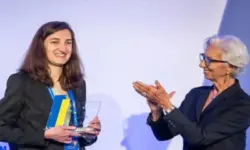 Българката Цветелина Ненова спечели приза за млад икономист на ЕЦБ в Европа