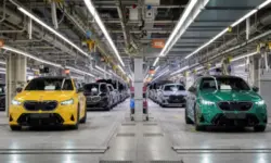 Старт на производството: Първият електрически седан BMW M5 слезе от поточната линия 