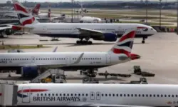 British Airways отменя стотици полети заради забавени доставки на двигатели от Rolls-Royce